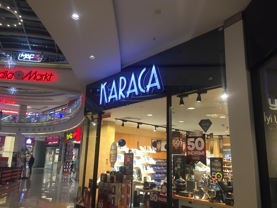 ÜSKÜDAR IŞIKLI TABELA İMALATI 